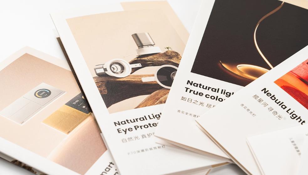 上海折頁印刷設(shè)計需要注意什么？吉印通設(shè)計師分享 5 個要點